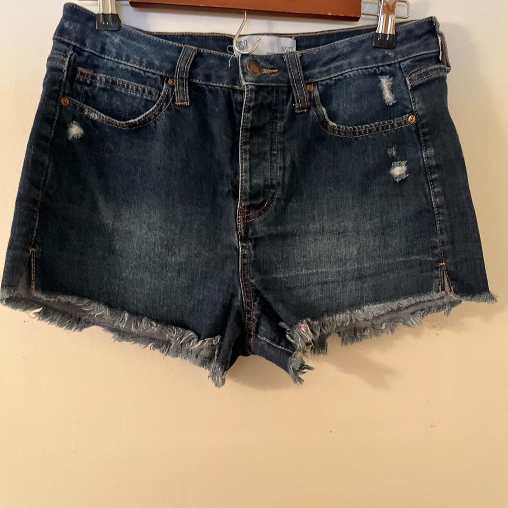 RSQ Vintage High Rise Frayed Hem Distressed Jean shorts size 5